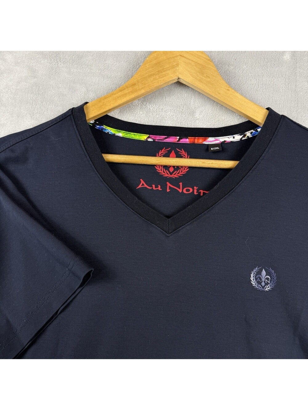 Au Noir Men 2XL V-Neck T-Shirt BLK Short Sleeve Graphic Trim Luxury Casual Prep